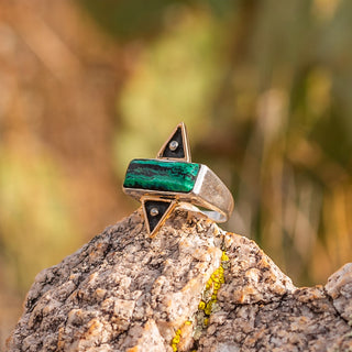 Burmuda Triangle Ring