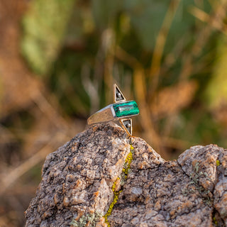 Burmuda Triangle Ring
